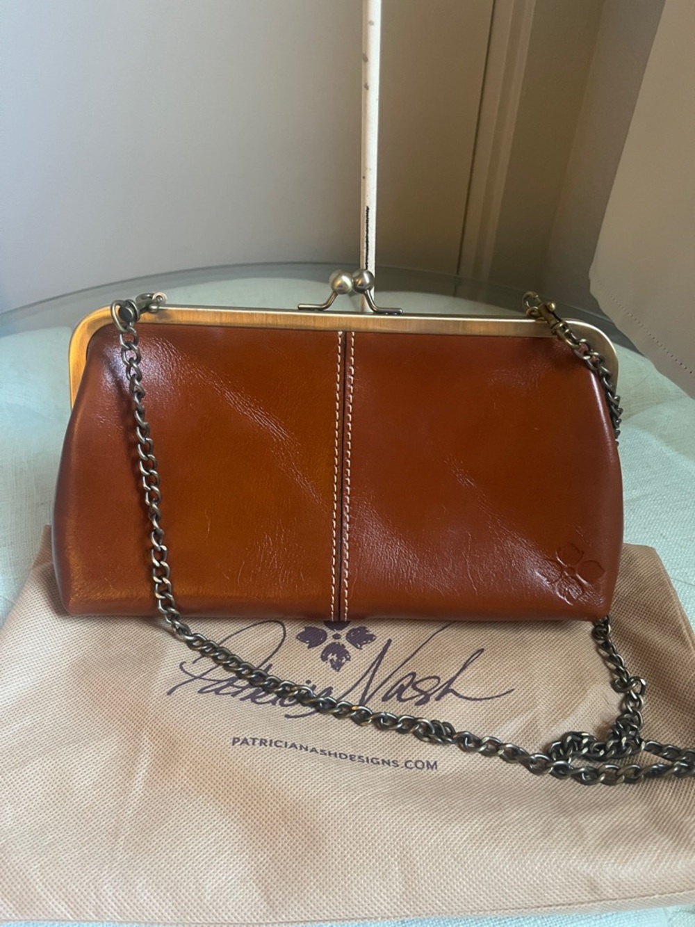 Patricia Nash Cognac Leather Frame Kiss-Lock Clutch Shoulder Bag Removable Chain